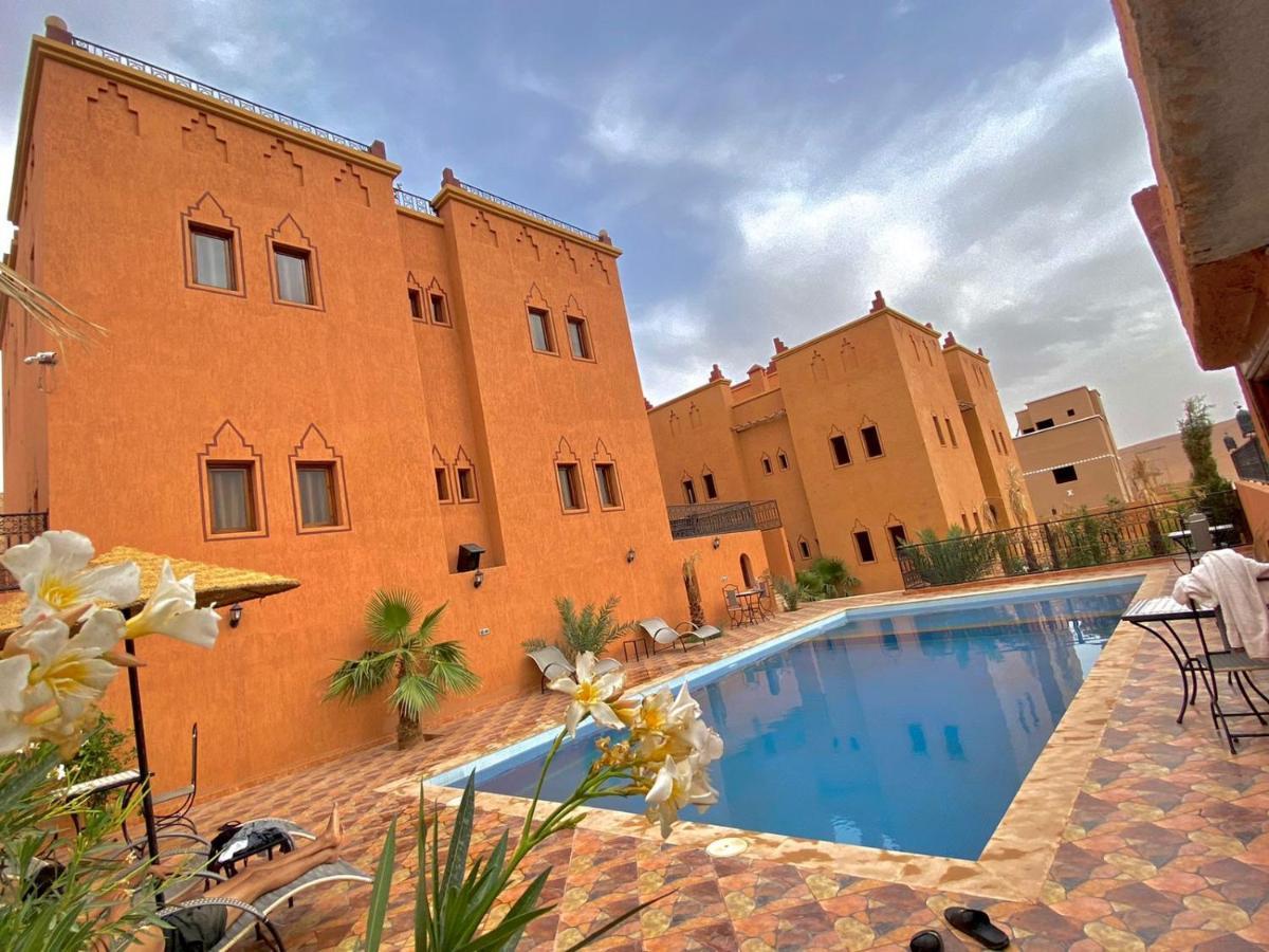 Riad Ouinz Ait Benhaddou Exteriör bild