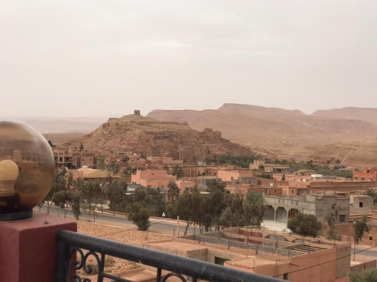 Riad Ouinz Ait Benhaddou Exteriör bild