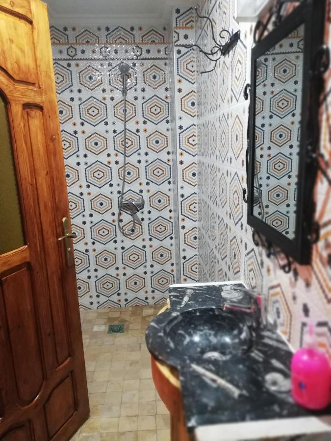Riad Ouinz Ait Benhaddou Exteriör bild