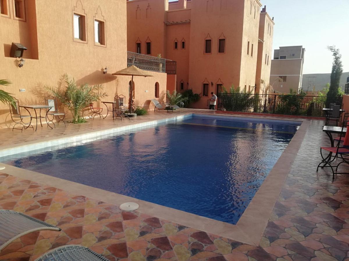 Riad Ouinz Ait Benhaddou Exteriör bild