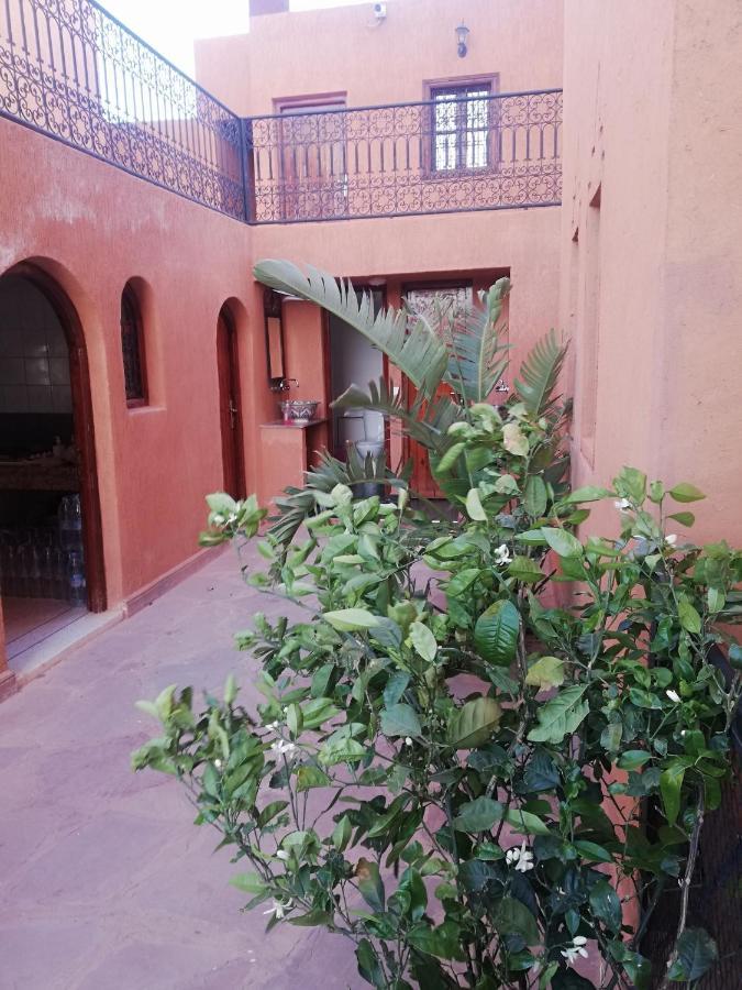 Riad Ouinz Ait Benhaddou Exteriör bild