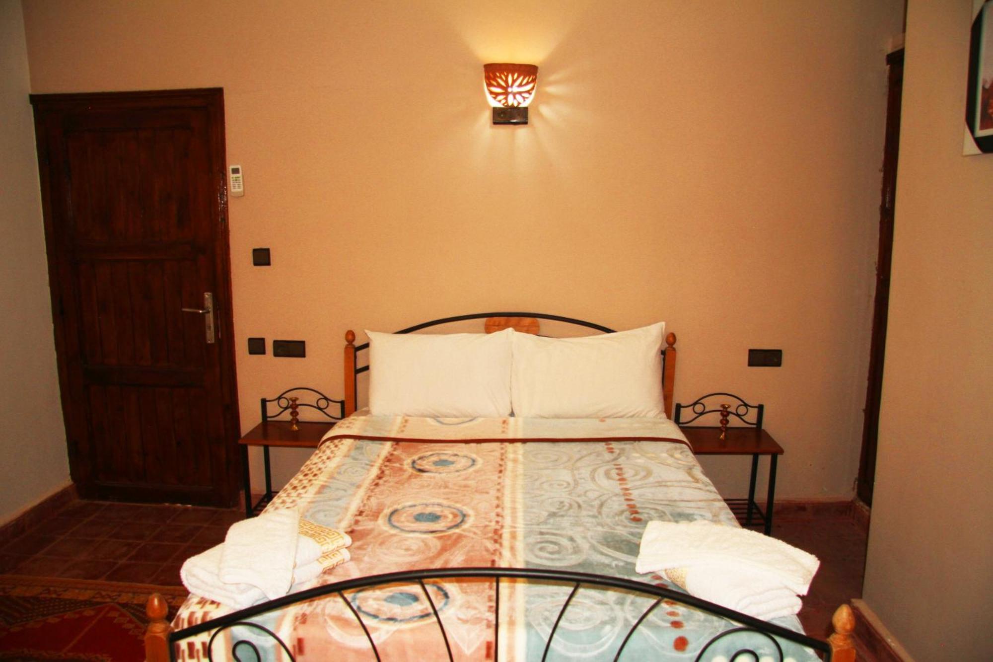 Riad Ouinz Ait Benhaddou Exteriör bild
