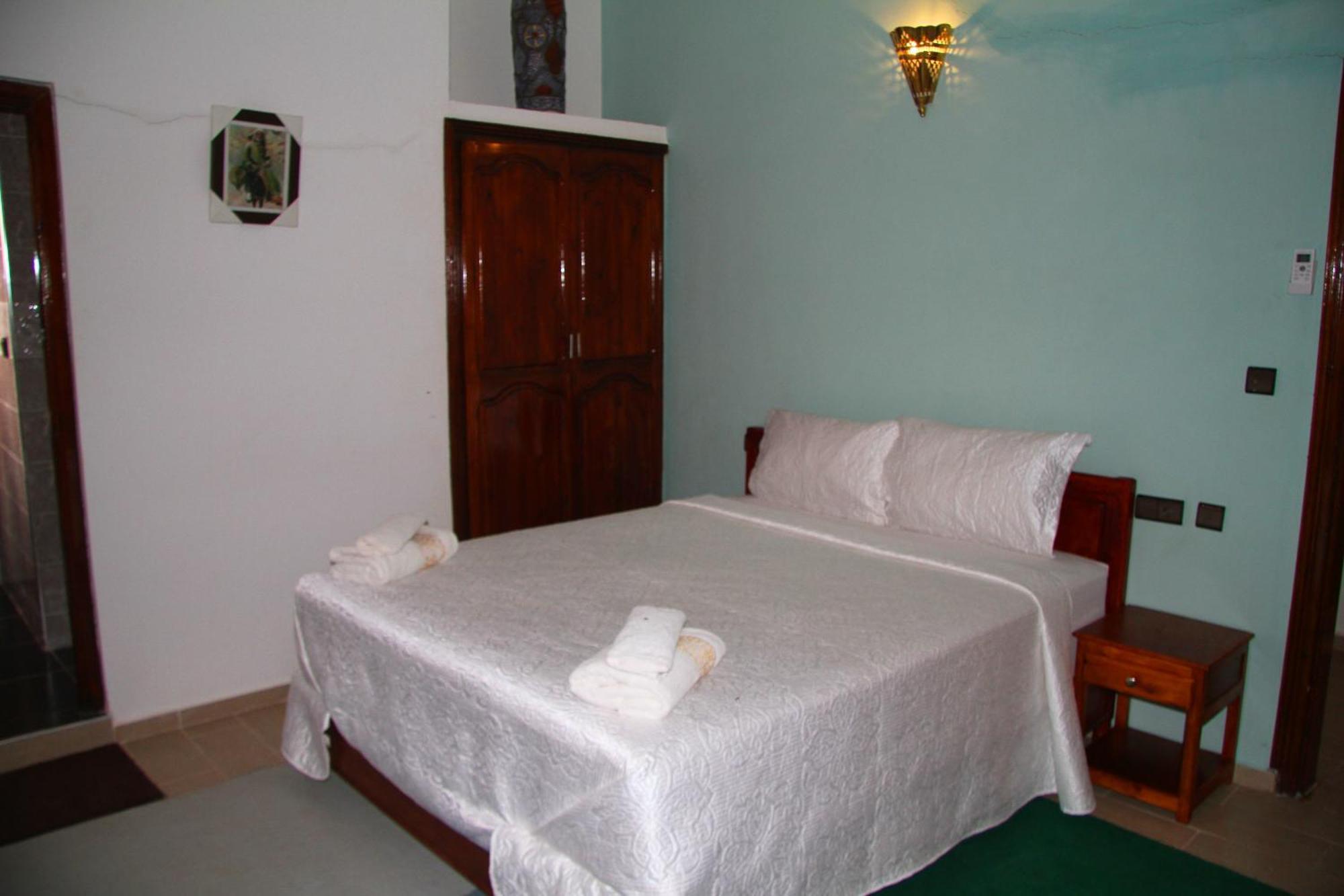 Riad Ouinz Ait Benhaddou Exteriör bild