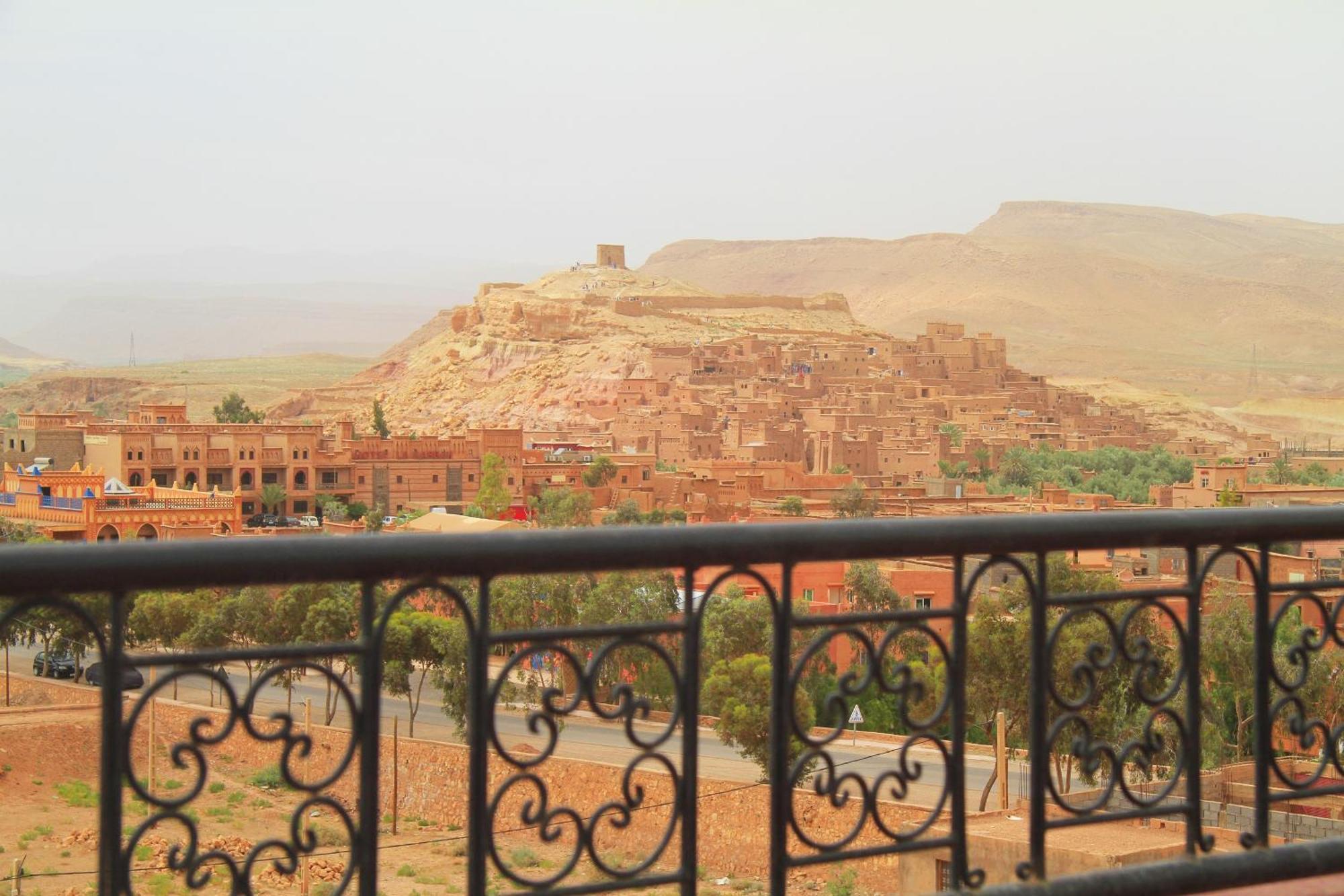 Riad Ouinz Ait Benhaddou Exteriör bild